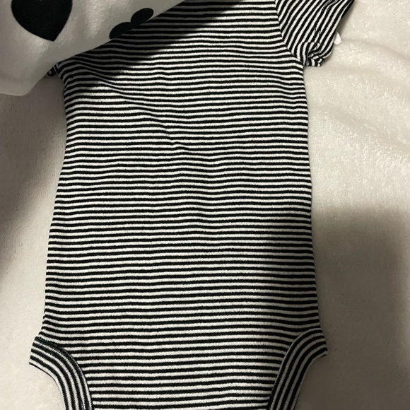 Newborn clothes - Picture 4 of 4